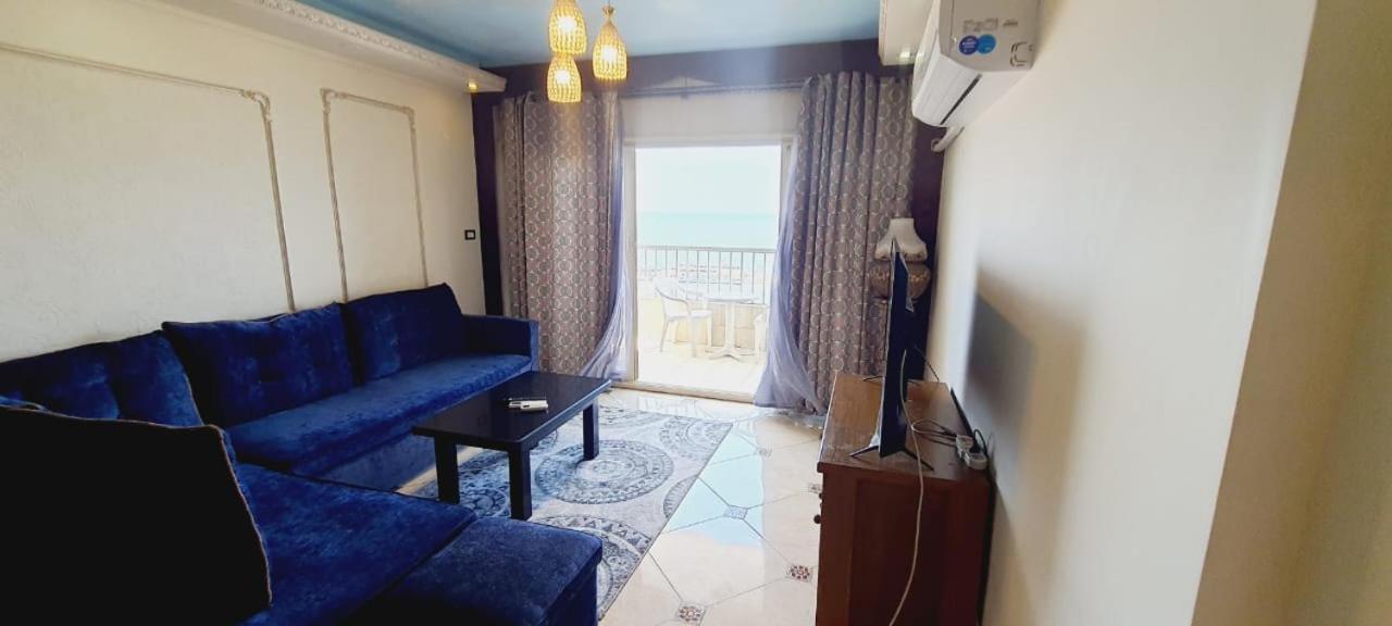 Apartment Square - Brand New Luxury With Stunning Sea View