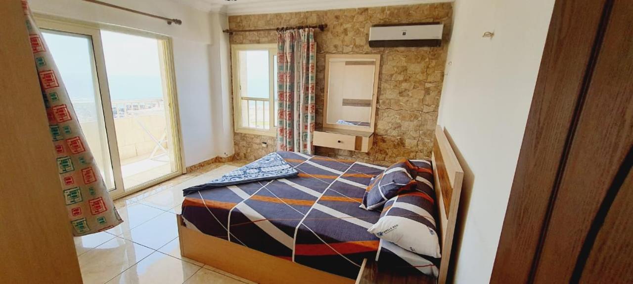 Apartment Square - Brand New Luxury With Stunning Sea View